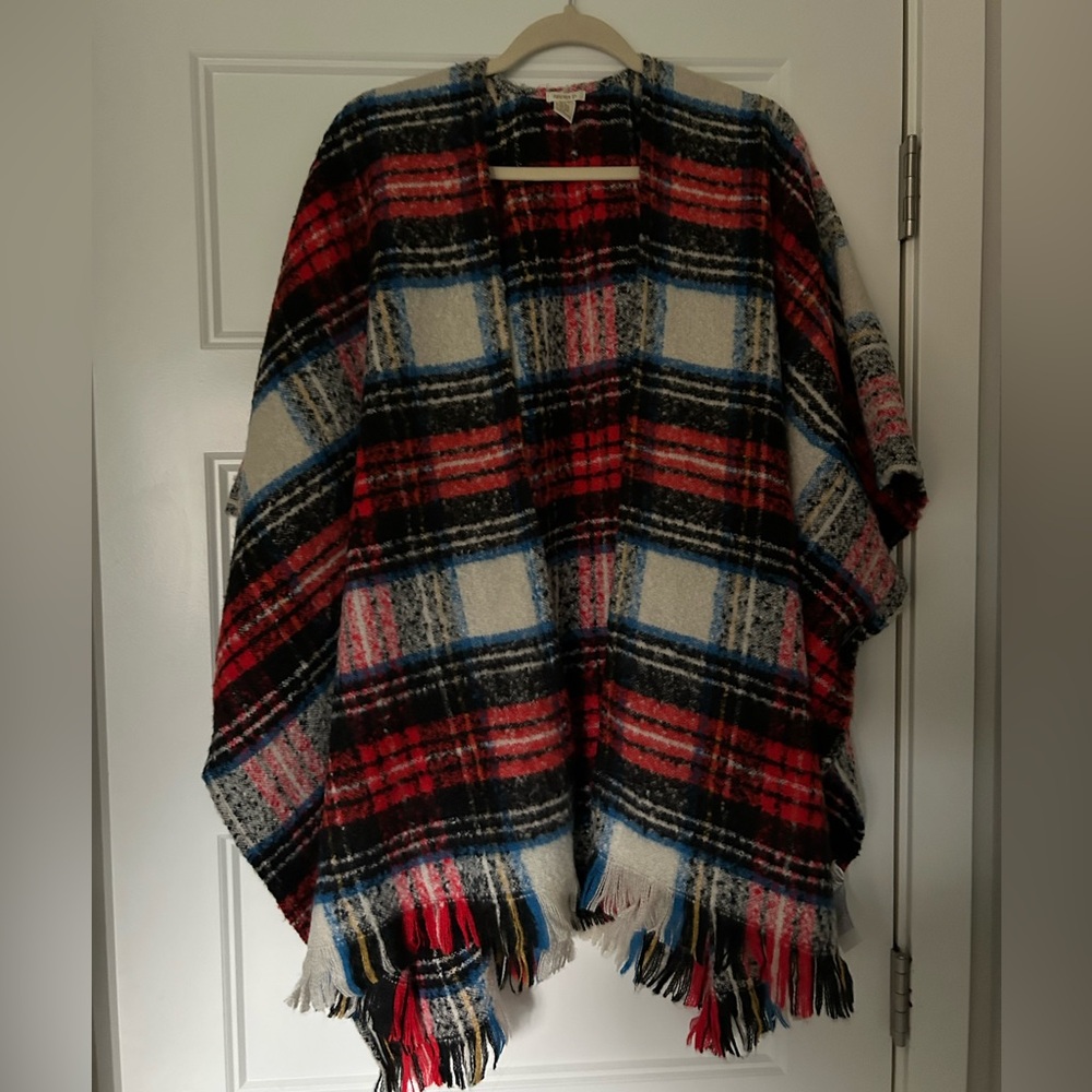 FOREVER 21 Plaid Fringe Poncho wrap OS